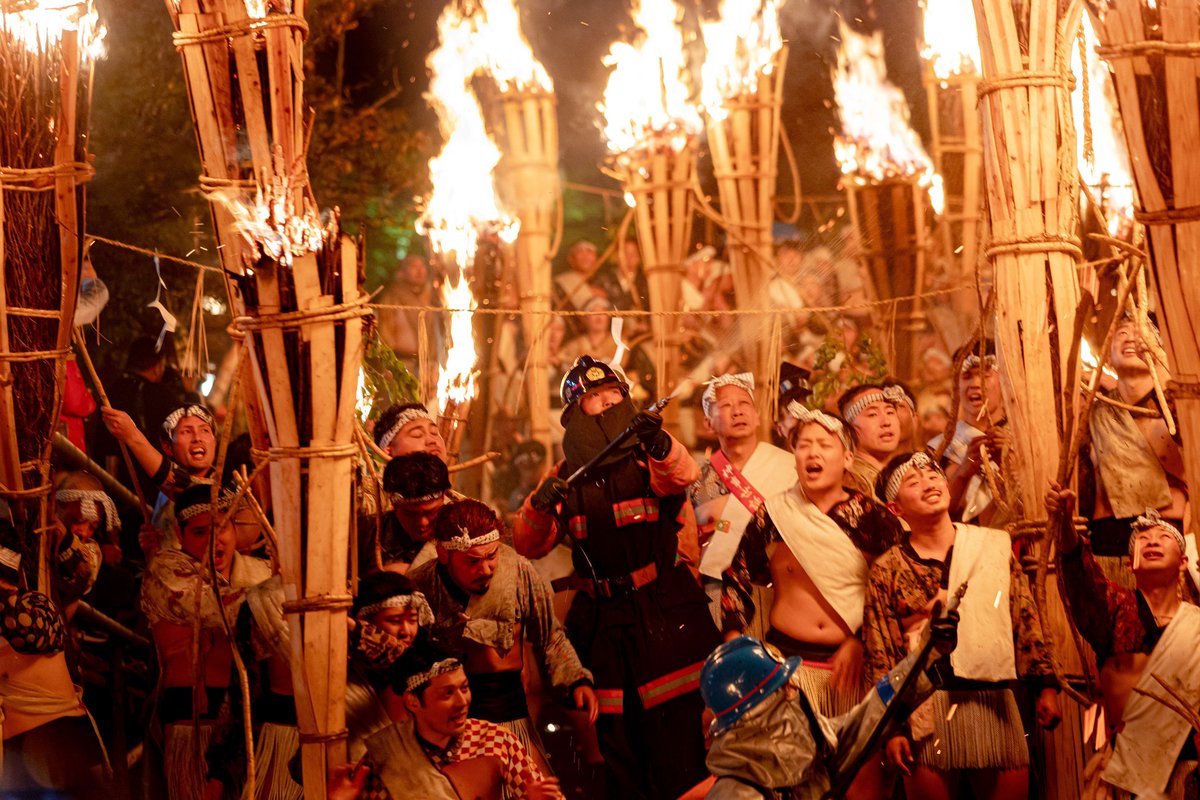 鞍馬の火祭り

2023.10

(つぎへ)

#京都 
#kyoto 
#由岐神社 
#鞍馬 
#鞍馬の火祭り 
#火祭り 
#祭り 
#fire 
#松明 
#集合 
#御神輿 
#チョッペン 
#キヤノン党でほめあいたい 

Instagram：
tadashi04042000

EOSR6、EF70-200F2.8Ⅱ