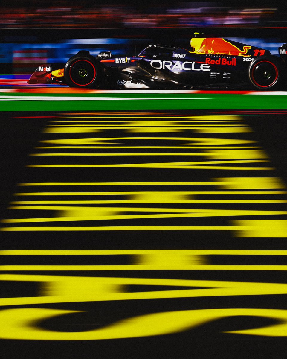 SChecoPerez's tweet photo. Día positivo, buenas sensaciones y que bueno ver a tanta afición. ¡Vamos con todo! 

Positive day, feeling good, and great to see so many fans. Let's go!

#SP11 #MexicoGP https://t.co/D8yuCcSUvh
