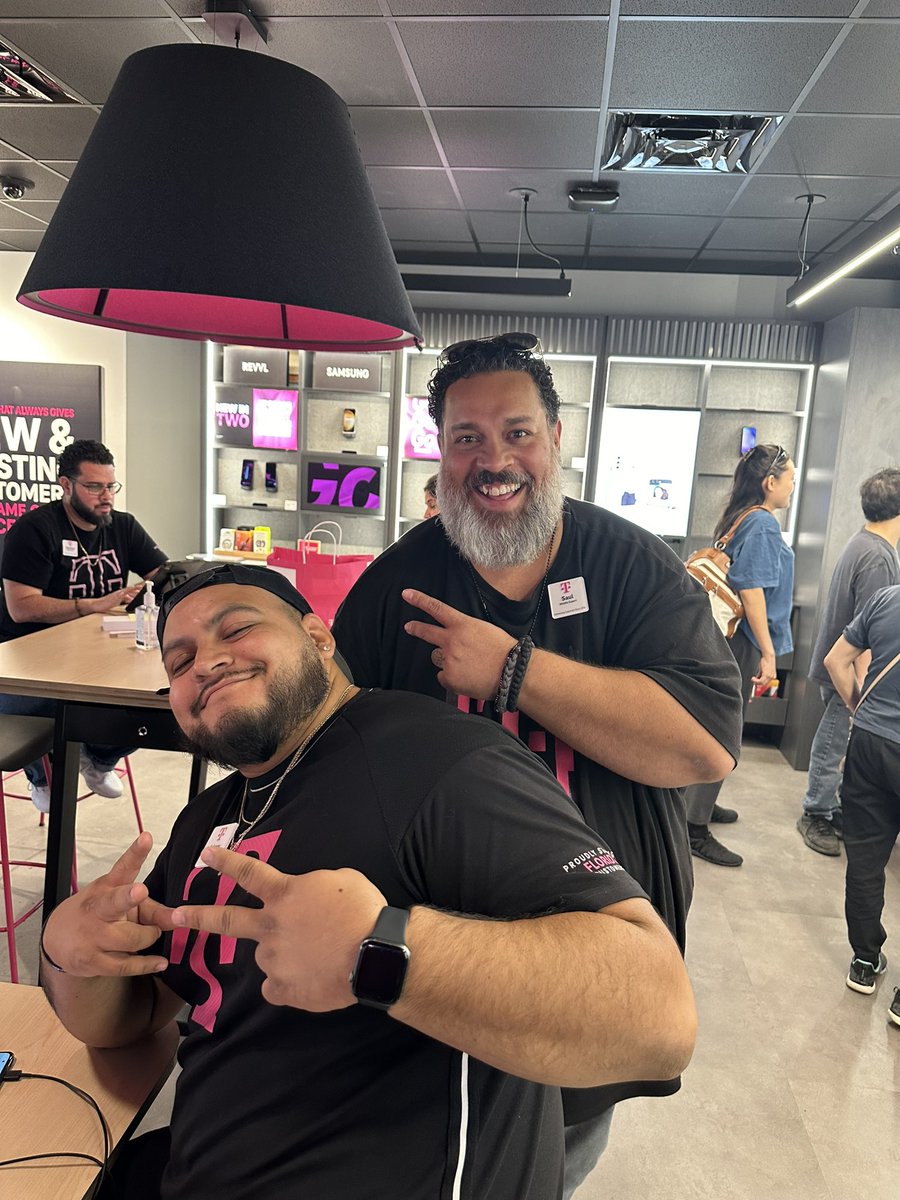 Eli 📱⌚️ tweet media