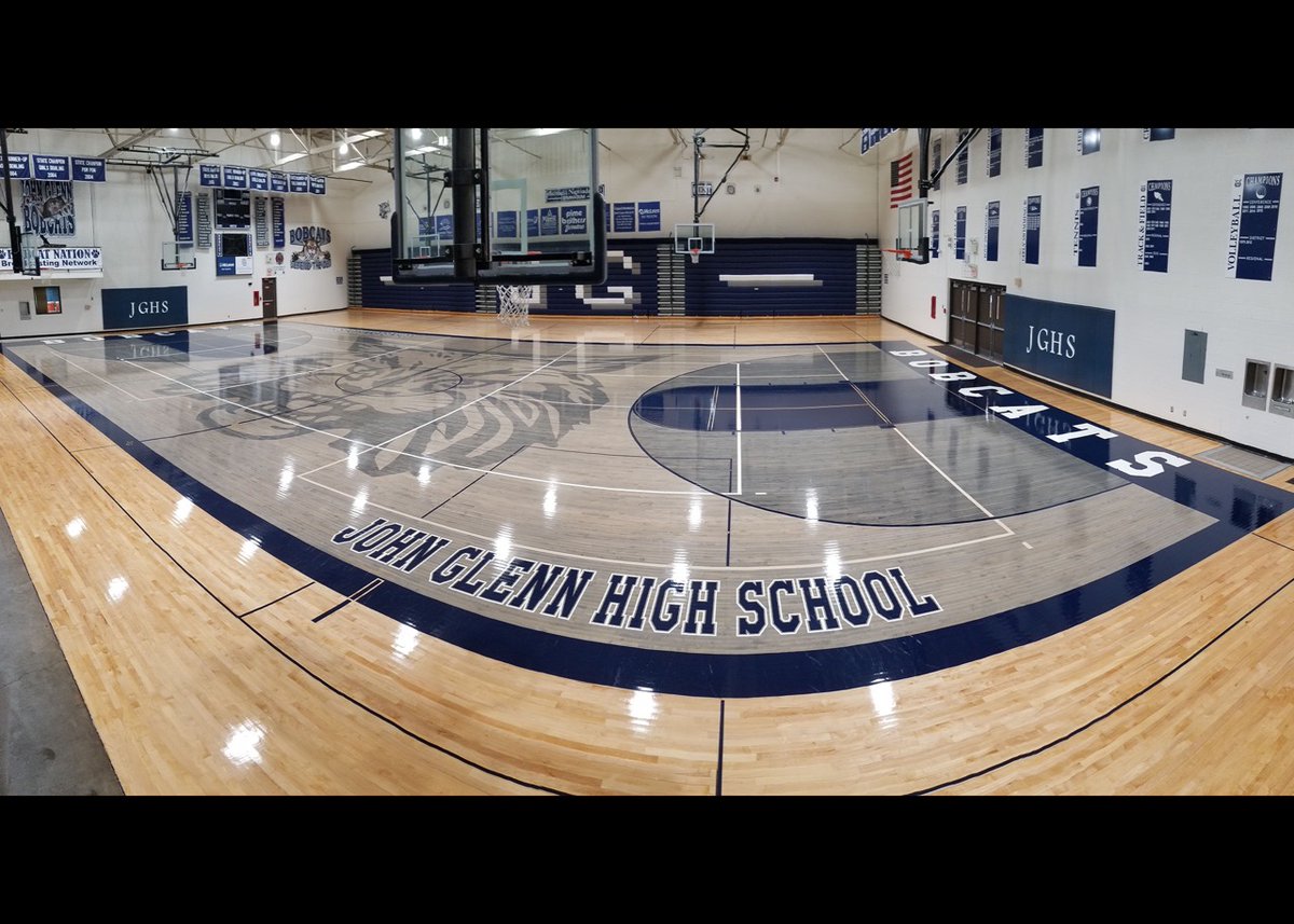 DYK, (according to MascotDB.com) that there are 218 high schools in the U.S that use the bobcat as mascot?😲 Well we are highlighting <a href="/JGHS_Bangor/">John Glenn High School</a> School and their beautiful <a href="/RobbinsSurfaces/">RobbinsSportSurfaces</a>  gym floor!

#fsf #funfriday #sportssurface #gobobcats #robbinsexclusivedealer
