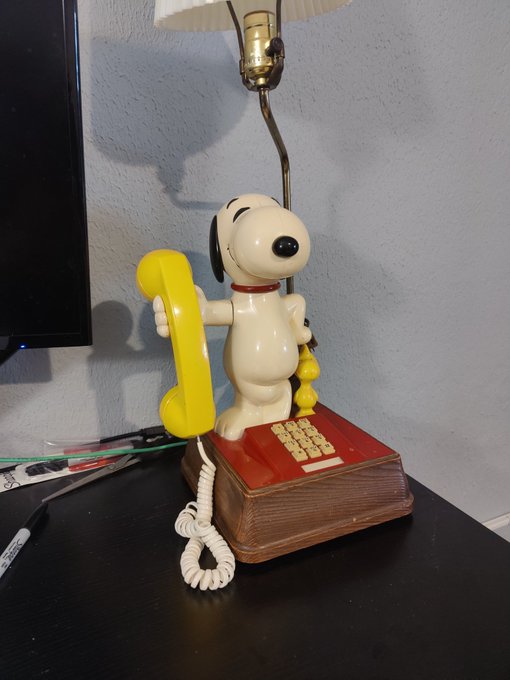 I attached a Bluetooth adapter to the Snoopy phone so my grandmother's legacy will live on. https://t<a href="/tag/pmc"class="tags"><span>#pmc</span></a>
