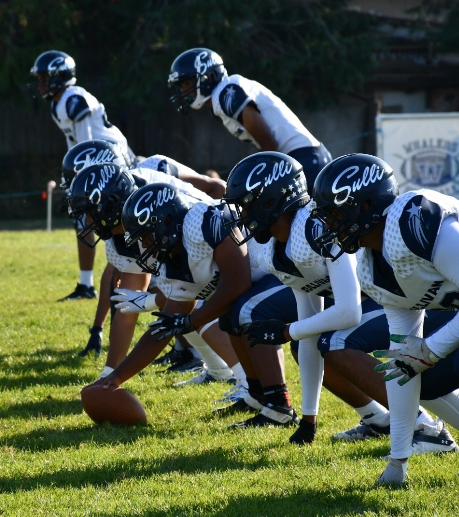 SHStarsFootball's tweet photo. Stars win! Seniors Day victory this afternoon 34-0 over Nanaimo! @BCHSFB https://t.co/Nve00BwEAB