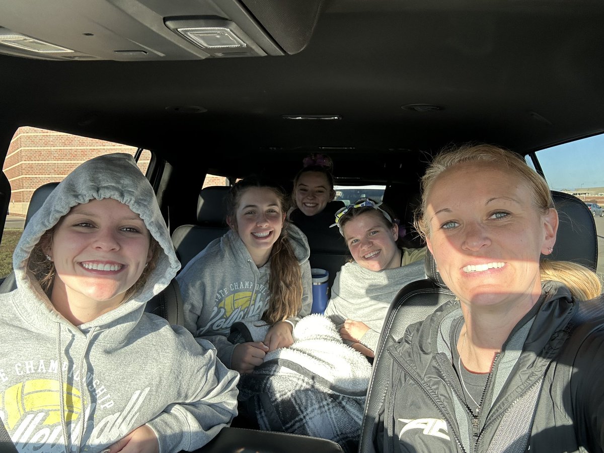 Andover Central HS Volleyball tweet media