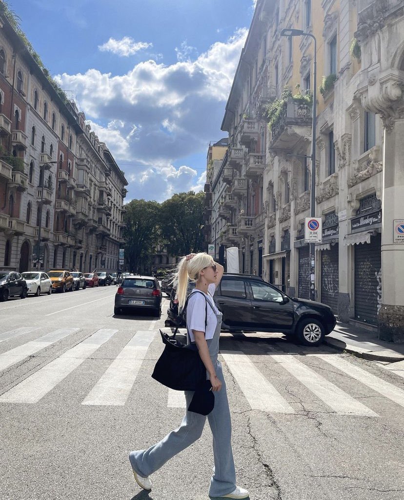 somiddoma's tweet photo. I’ve embraced this city to the point where I swear I could pass for a local. I know the winding streets like the back of my hand. Maybe it’s time to playfully bestow upon myself the title of an ‘unofficial New York resident.’ 😜 https://t.co/Aq6OZwQ367
