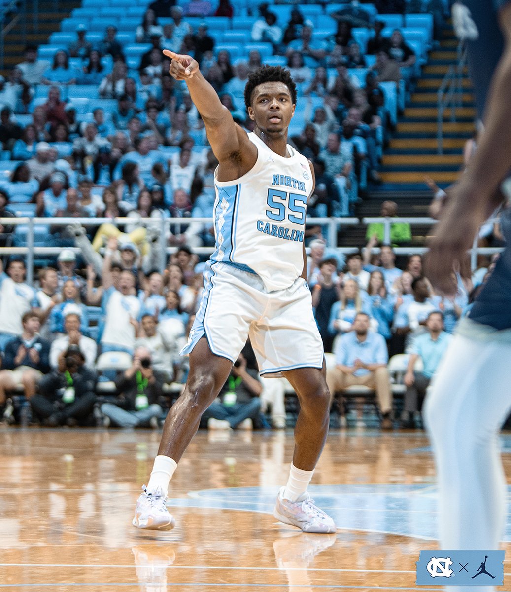 The tradition continues. #PointToThePasser