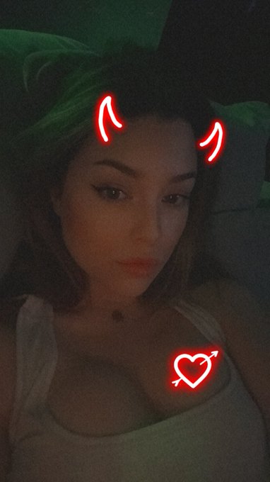 reentering my snapchat era https://t.co/n2ozZooypW<a href="/tag/ad"class="tags"><span>#ad</span></a>