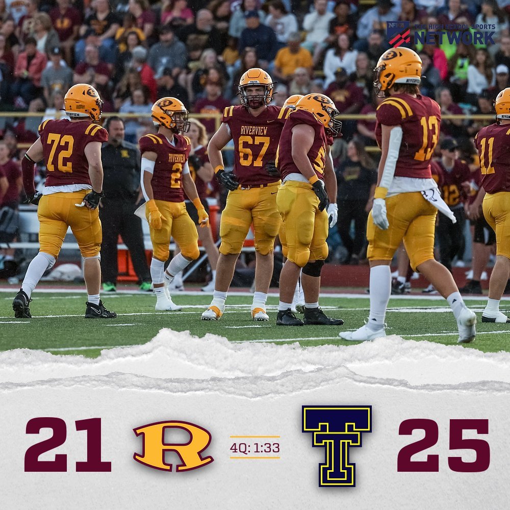 Touchdown Trenton. #1 Ashton Rooney takes it 37 yards for a Trojan touchdown. 2pt conversion attempt is no good. Riverview - 21 Trenton - 25 4Q: 1:33