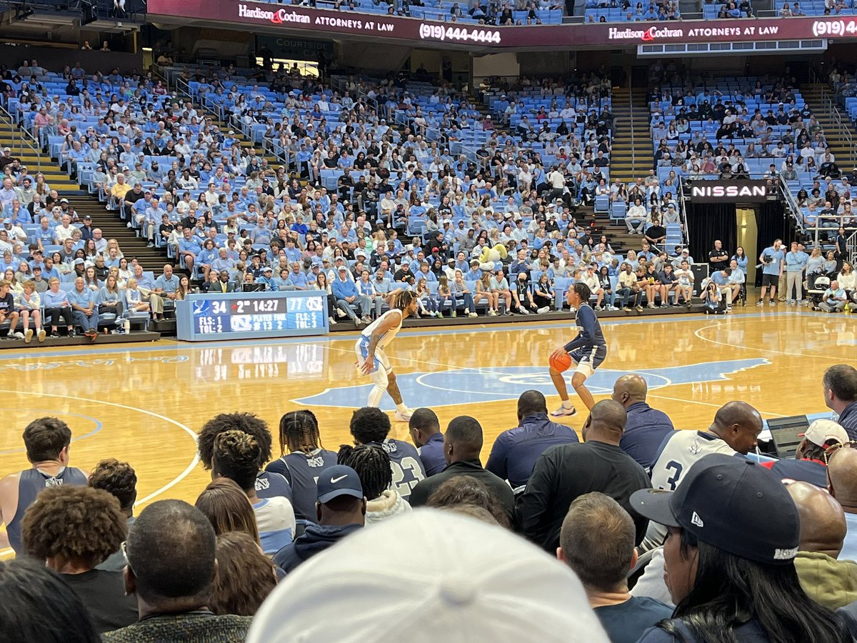 QC_MellaYella's tweet photo. Had to come see @DdricR put in work vs Carolina https://t.co/KgQop7o487
