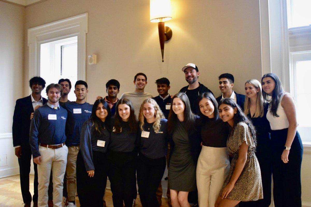 #wahoowa Thanks for having me keynote the National Undergraduate Venture Conference back at <a href="/UVA/">UVA</a> last week. 💪 Virginia Venture Fund
