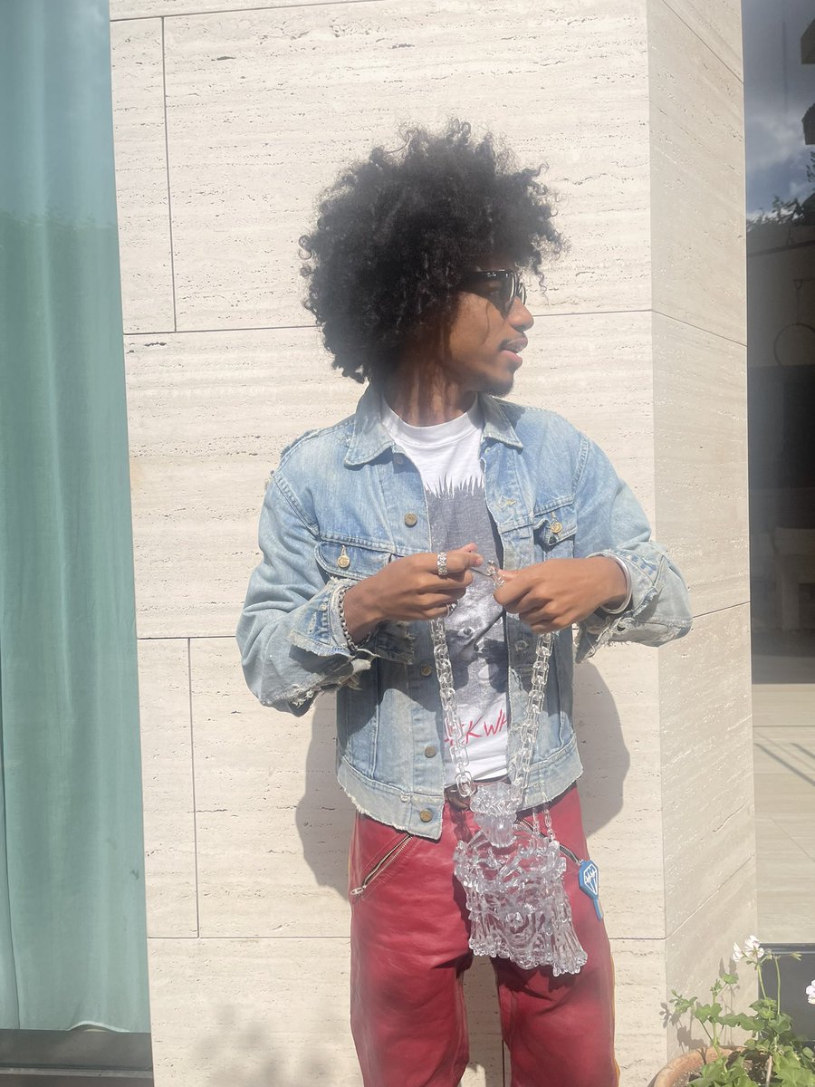 KitesKristopher's tweet photo. a few fits from this week 💎✨ https://t.co/udsQRxkmfV