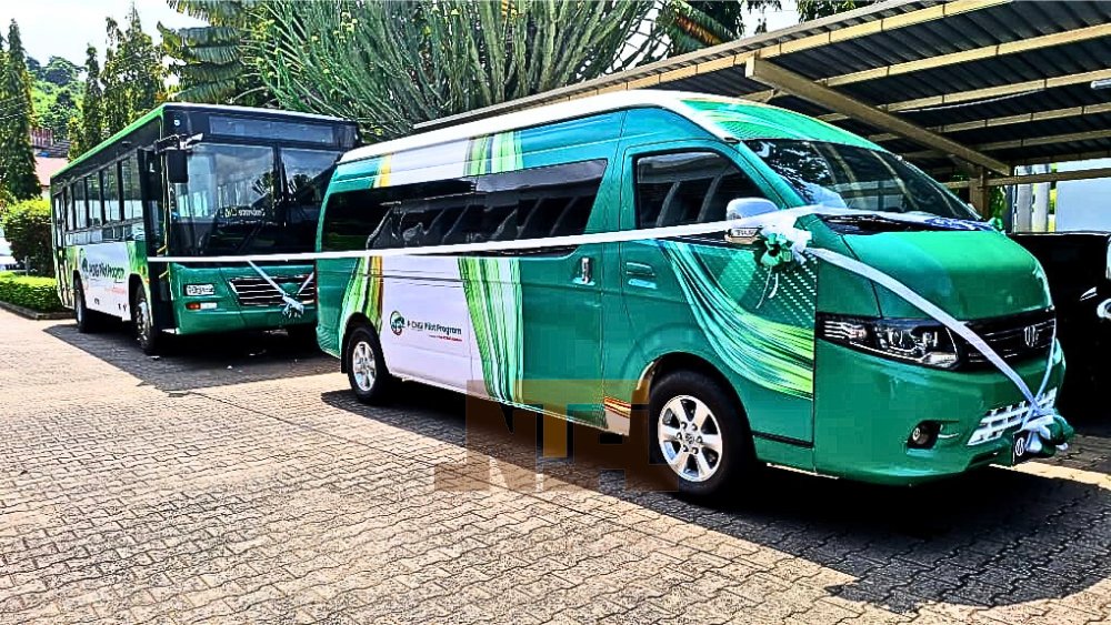 Tinubu administration launches pilot CNG buses

The Presidential Compressed Natural Gas (CNG) Initiative Steering Committee, on Friday said seven CNG conversion centres have been established in the country.
Chairman of the Committee, Mr Zacch Adedeji, made this known while