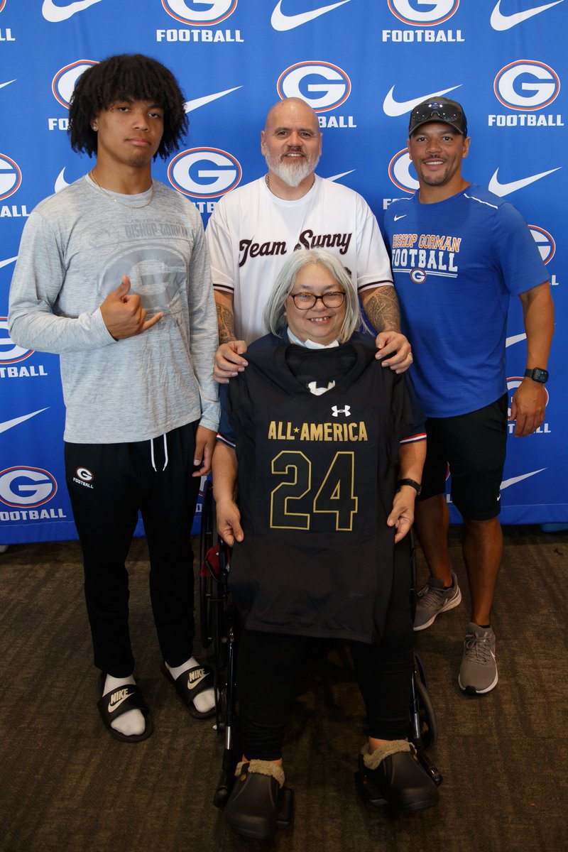 Micah Ka’apana ✞ tweet media