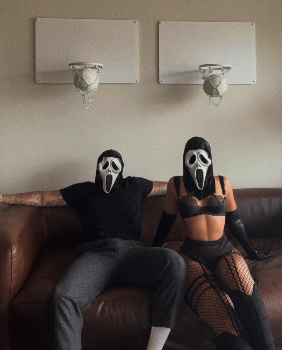 AcervoMoments's tweet photo. #AAHALLOWEEN https://t.co/kJzH9j9sdH