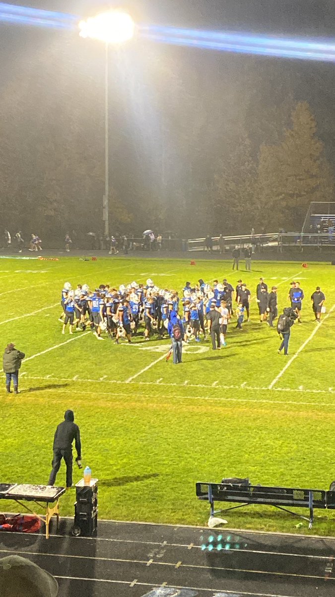 FINAL

Lawton 36
Schoolcraft 18

Blue Devils advance to the District Championship next week against the winner of North Muskegon/Union City game.