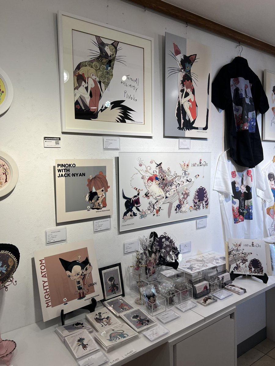 キチムシ 「JACKN KICHIMUSHI」 いよいよ2目 1日目余裕がなくてポストできず でしたが(。-_-。) たくさんの、方々に来ていただきました!ありがとうございます🙏 おひるやすみなどお出かけしてる場合もございますが在廊してますー オープンは12:00 10/27〜11/7 よろしくお願いしますー #キチムシ #JACKNKICHIMUSHI