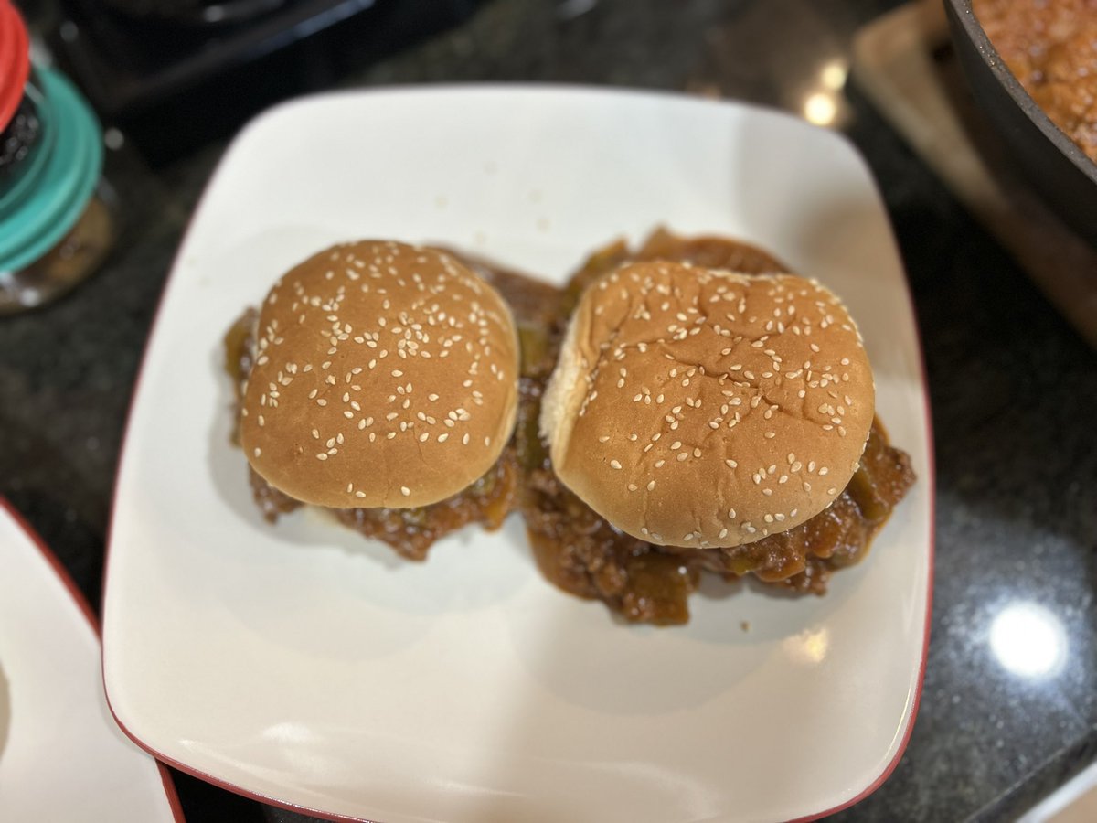 PTopside's tweet photo. Last weekend’s cooking
Made from scratch
Sloppy Joes
Apple Strudel
#bookstagram #horrorbookstagram #bookshelf #booksofhorror #indieauthor #indiehorrorauthor #horrorauthor #horrorauthorloop #horrorauthorsofinstagram #writingcommunity #horrorreadersofinstagram #readerscommunity https://t.co/DsXttFi9uP
