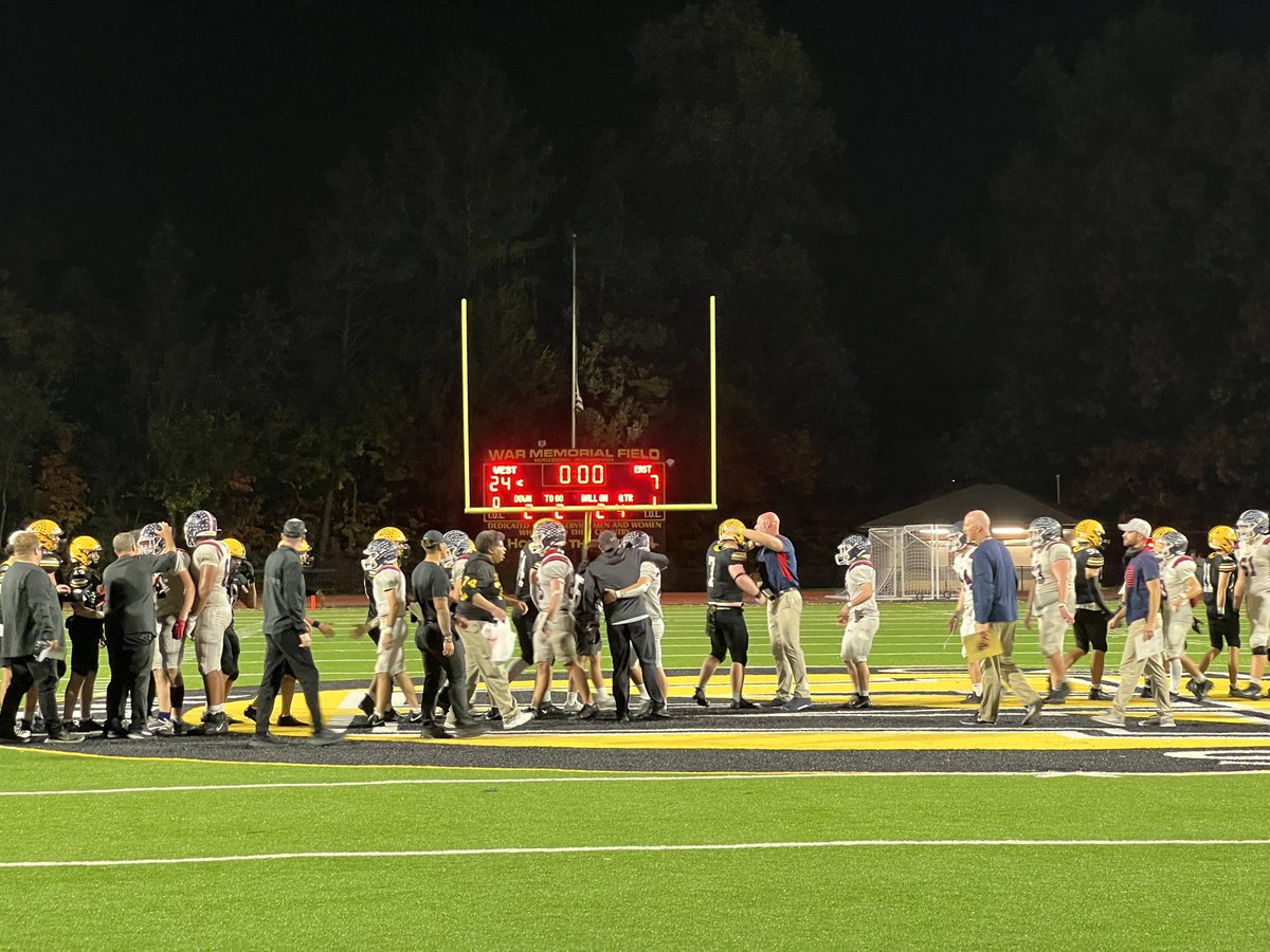FINAL: 
That’s it from War Memorial Field. The Bucks take care of business with a 24-7 Victory over the Patriots.  They move to 10-0 and are the number 1 seed heading into the 6A playoffs.

<a href="/CBEastFootball/">Central Bucks EAST Football</a> 7
<a href="/westcbfootball/">CB West Football</a> 24 
<a href="/PaFootballNews/">Pennsylvania Football News</a>