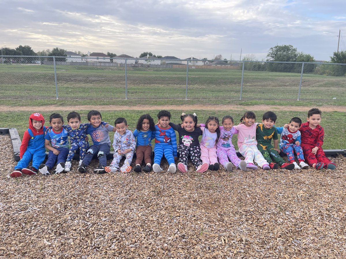 Sandra Rivera tweet media