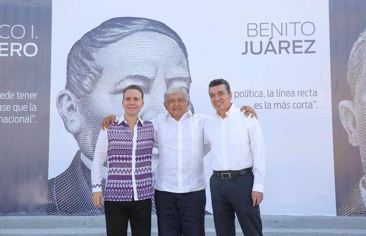 GabyCoutino's tweet photo. 1) #Chiapas Será hasta el 10 Noviembre la definición de la #Corcholata local @PartidoMorenaMx. 2 cosas son claras: a) la designación es exclusiva de @lopezobrador_ y b) #AMLO está atrapado entre los grupos de poder locales. Entregará el poder a 1 de ellos. #LaCaballadaEstáFlaca https://t.co/LCuFA0VCSt