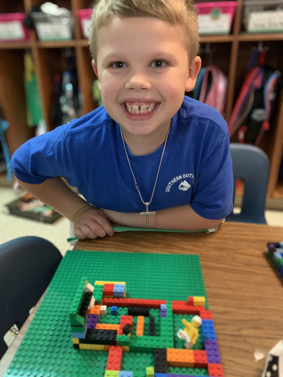 PresleyFarm's tweet photo. It’s been a #buzzworthy STEM Day! We have read books, made a 👻 zip line, made a haunted house out of legos, created monster traps, and ended the day with slime! @howell_stem @howellprincipal https://t.co/n6azhgFOYb