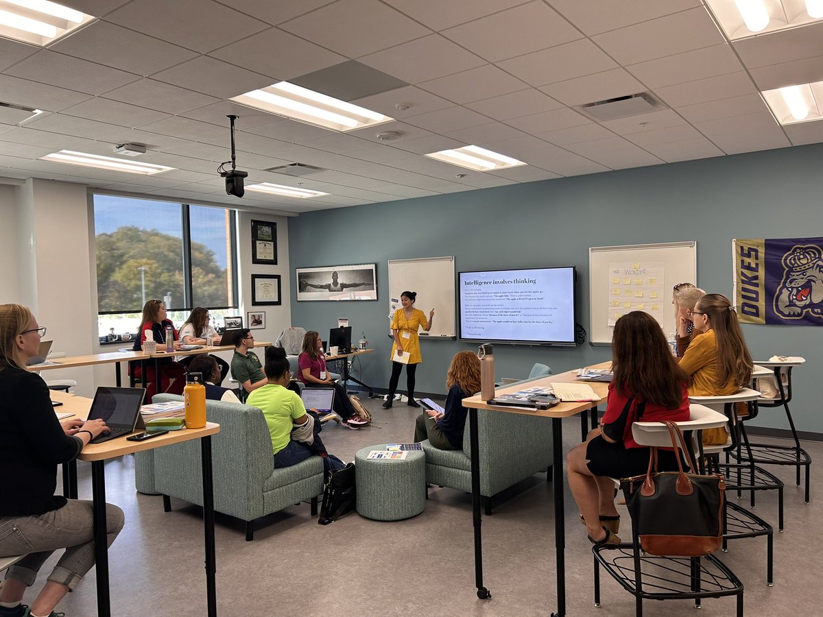 MrDippold's tweet photo. Another great day of collaborating, learning and building community at the inaugural FCCPS IB Conference! #oneIB @IB_in_FCCPS https://t.co/QlBZfdMWb2