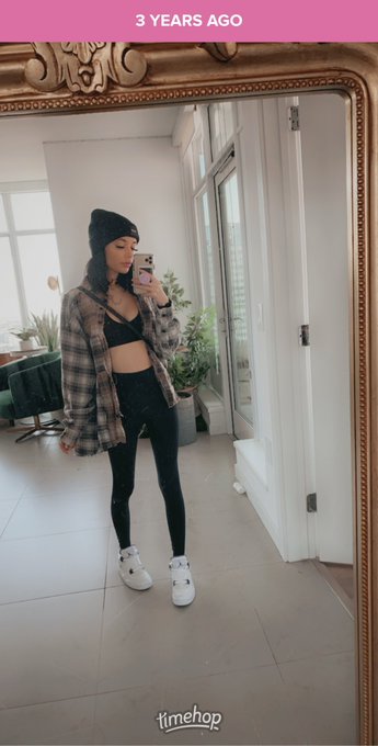 I&rsquo;m gross and need to shower and wash my hair. I thought i could go another day not washing it but i<a href="/tag/mvsales"class="tags"><span>#mvsales</span></a>