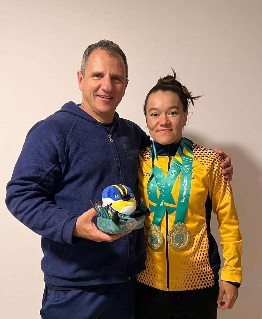 Les vengo a presumir! Pero no las medallas😉
Mil gracias Profe, fue una semana maravillosa, un gran trabajo en equipo y más que un honor poder dejar el país en lo más alto. 🇨🇴❤️🔥✌🏻