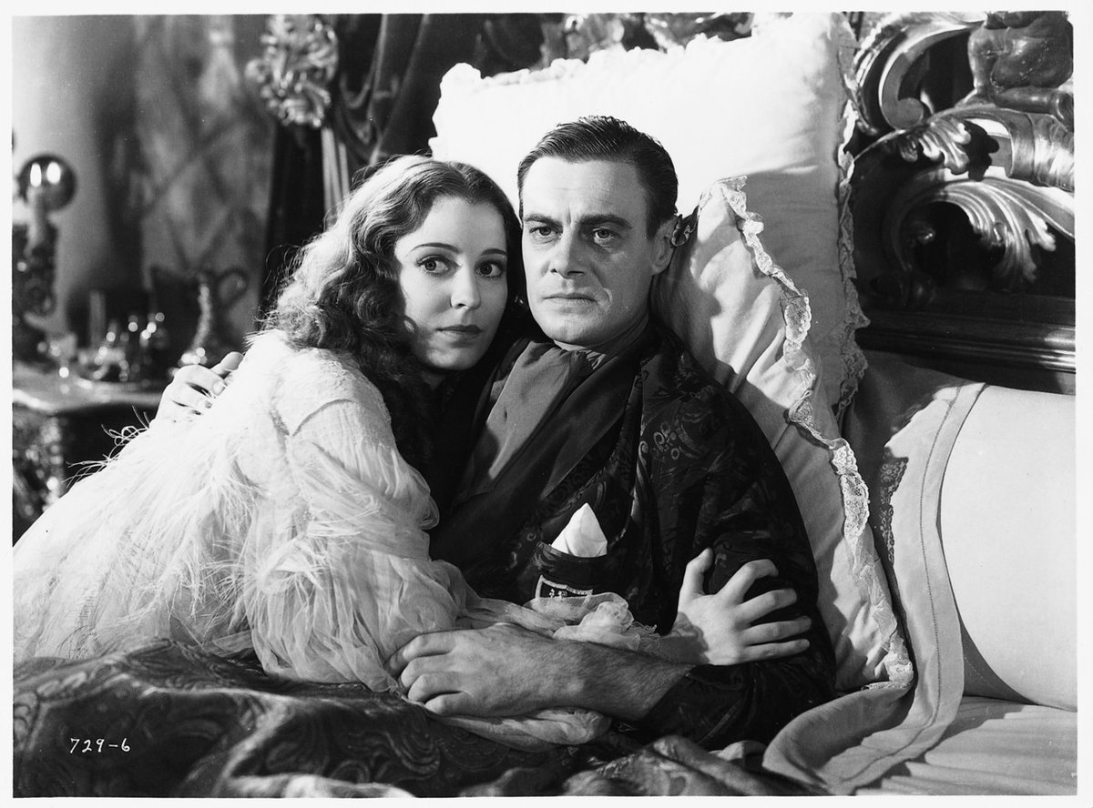 FrankTracy's tweet photo. Wait, wut? #TheBrideOfFrankenstein #TCMParty #Elizabeths https://t.co/AR04KzutaW