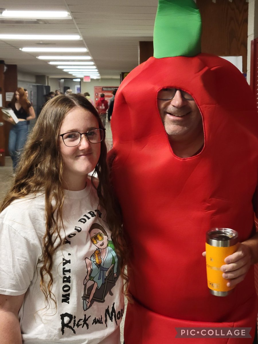 Thank you Mckenzye Non-Talkington for a great Halloween Auction experience &amp; supplying an excellent costume! Nothing better than a chili pepper and  an amazing student!  <a href="/MckenzyeTalkin2/">Mckenzye Talkington</a> <a href="/RSchrembeck/">Rob Schrembeck</a> <a href="/PrideOfMinerva/">The Pride Of Minerva</a>