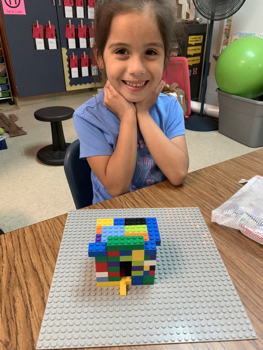 PresleyFarm's tweet photo. It’s been a #buzzworthy STEM Day! We have read books, made a 👻 zip line, made a haunted house out of legos, created monster traps, and ended the day with slime! @howell_stem @howellprincipal https://t.co/nQsdXZa0Mt