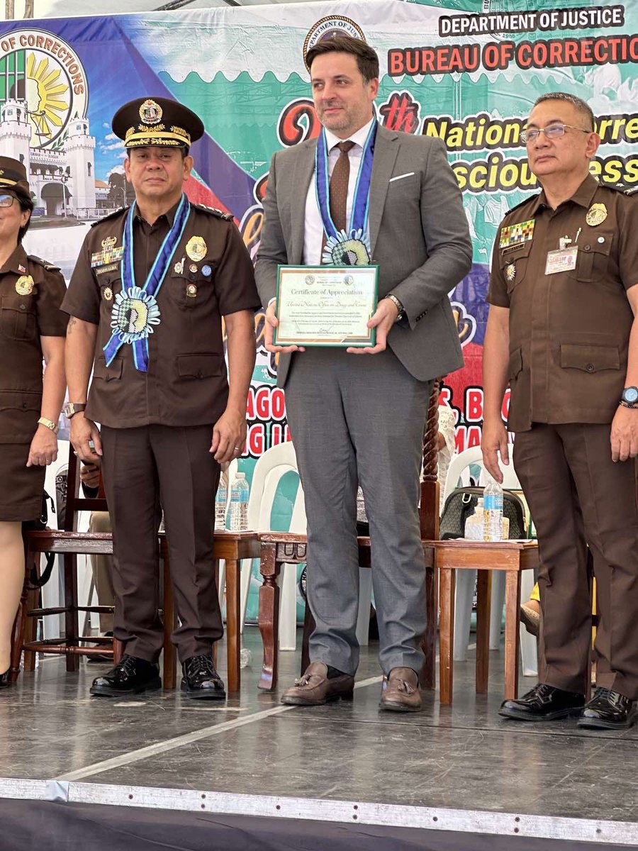 StojanovM's tweet photo. 🎉 Excited to share that the UNODC Office in the🇵🇭 has been recognized by #BuCor during the #NCCW for its outstanding support and assistance to #PDLs Together we are making a profound difference in bringing hope and immediate assistance for the population in need. @UNODC_SEAP https://t.co/BUQSuF4vH9