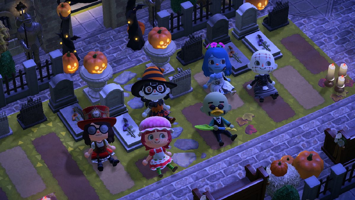 RaeFaeACNH's tweet photo. I had so much fun hosting a Halloween Party on my island tonight! Many thanks to everyone who played 🎃🧡🍭 It's you guys who made this fun #acnhfriends https://t.co/R9mJI1VBuD