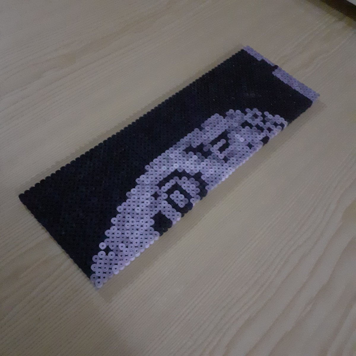 danielvelutini's tweet photo. Asi va esta nueva obra en la que estoy trabajando hasta ahora solo van 3 bloques de 36. 1.200 piezas menos de 14.400. Me disfruto desde elaborar el pigmento hasta crear el lienzo que en este caso son rollitos de papel. 36 semanas de trabajo total 😍 Me encanta. https://t.co/0aK9HbnbXx