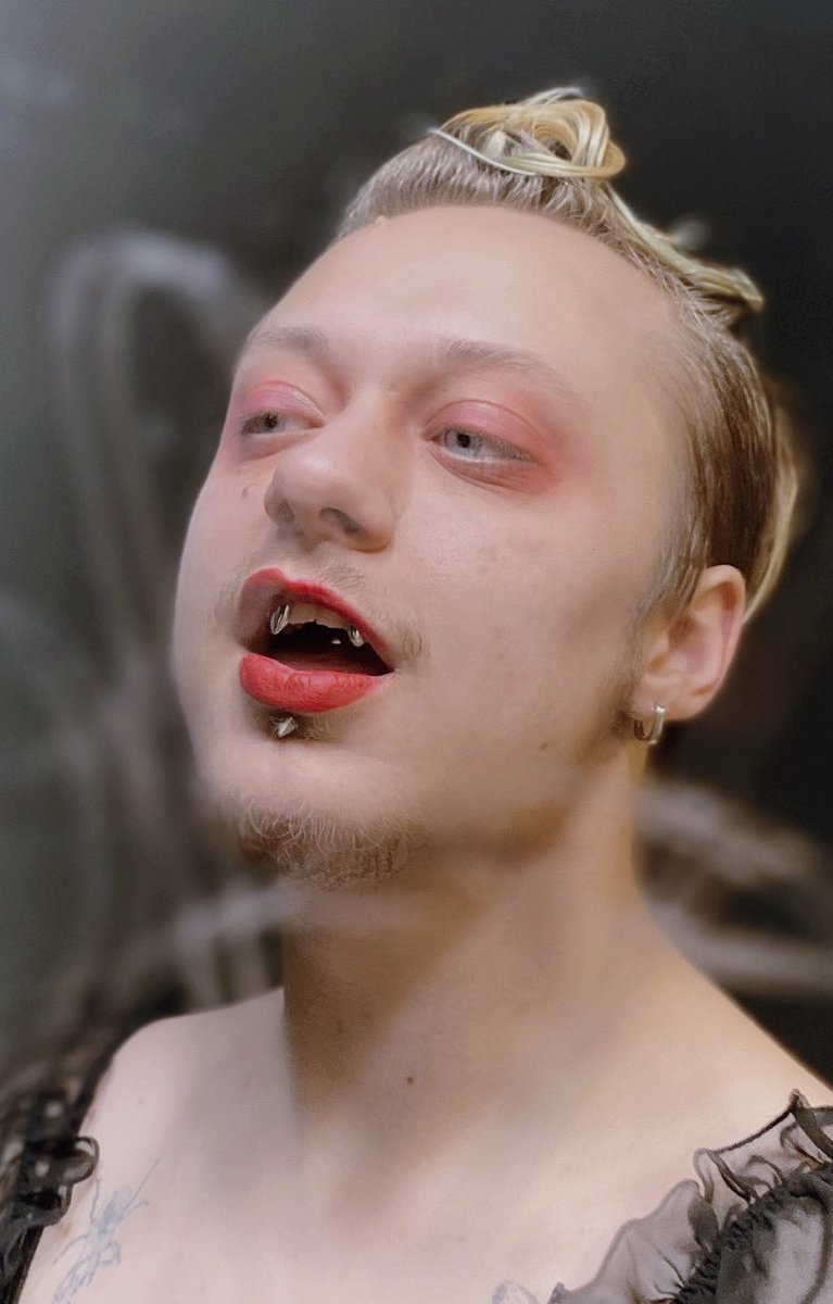 Obligatory October Vampire Post ™️