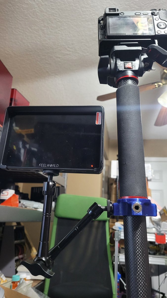 3D_Musketeers's tweet image. Absolutely LOVE #practicalprinting! Wanted a way to mount a @feelworldhd F6 plus to a 3POD carbon monopod.

@adskFusion and 4 test prints on the @Prusa3D #MK3S.
@AtomicFilament Starry Night PETG!

Tpu filament for non slip gasket and print in place supports @IPIND3D

#3dprinting