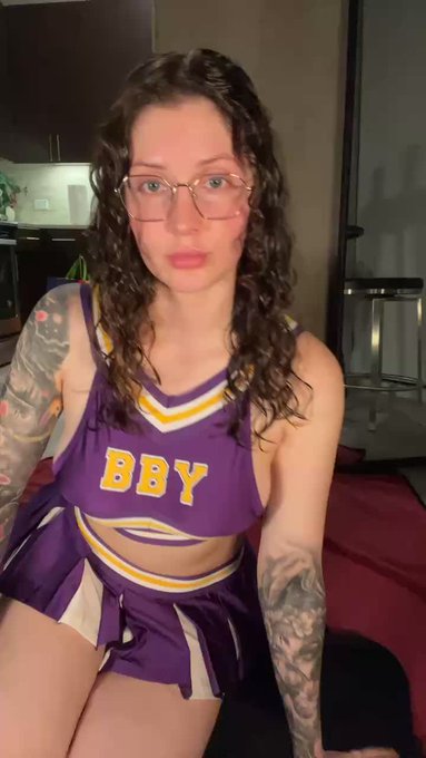 Olivia 🤓 | 💦RATED #1 ASS ON ONLYFANS 🍑 is live now! https://t.co/8nF01neveP https://t.co/bos4Lrrq95