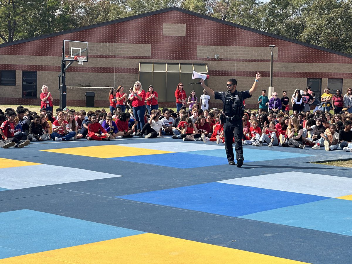 We hope everyone had a great Friday, because we sure did! #AboveTheRest <a href="/J_Renaissance/">Jostens Renaissance</a> <a href="/TeamDDTwo/">Dorchester School District Two</a>