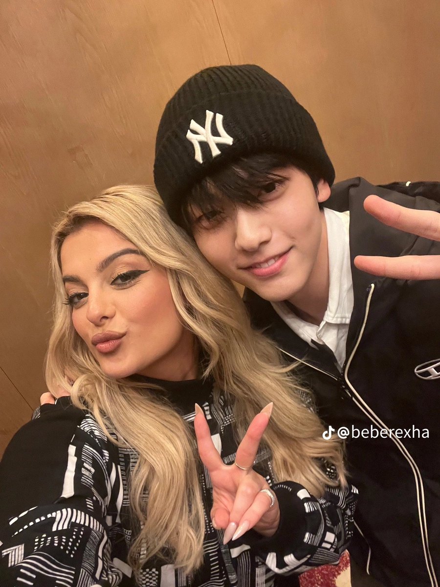 csbpics's tweet photo. soobin and bebe rexha selcas 💖 https://t.co/BuBacnJgzQ