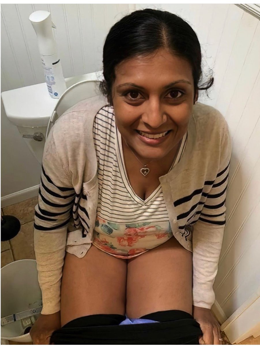 RobBurp's tweet photo. 3rd edition of sexy girls on the toilet. Smash or pass. Who’s your favorite https://t.co/6vrFfs5OPd