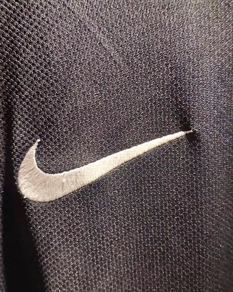 Jersey Original Aston Villa Away 2010/2011
#7 Young
Size L.
(-) 1-2 bobbles.
NNS dan patch, all original.
Player issue, LS!
Rp 850.000

<a href="/Jerseyforum/">Si Paling Jersey</a> <a href="/jerseysneil/">#lelangsneil</a>