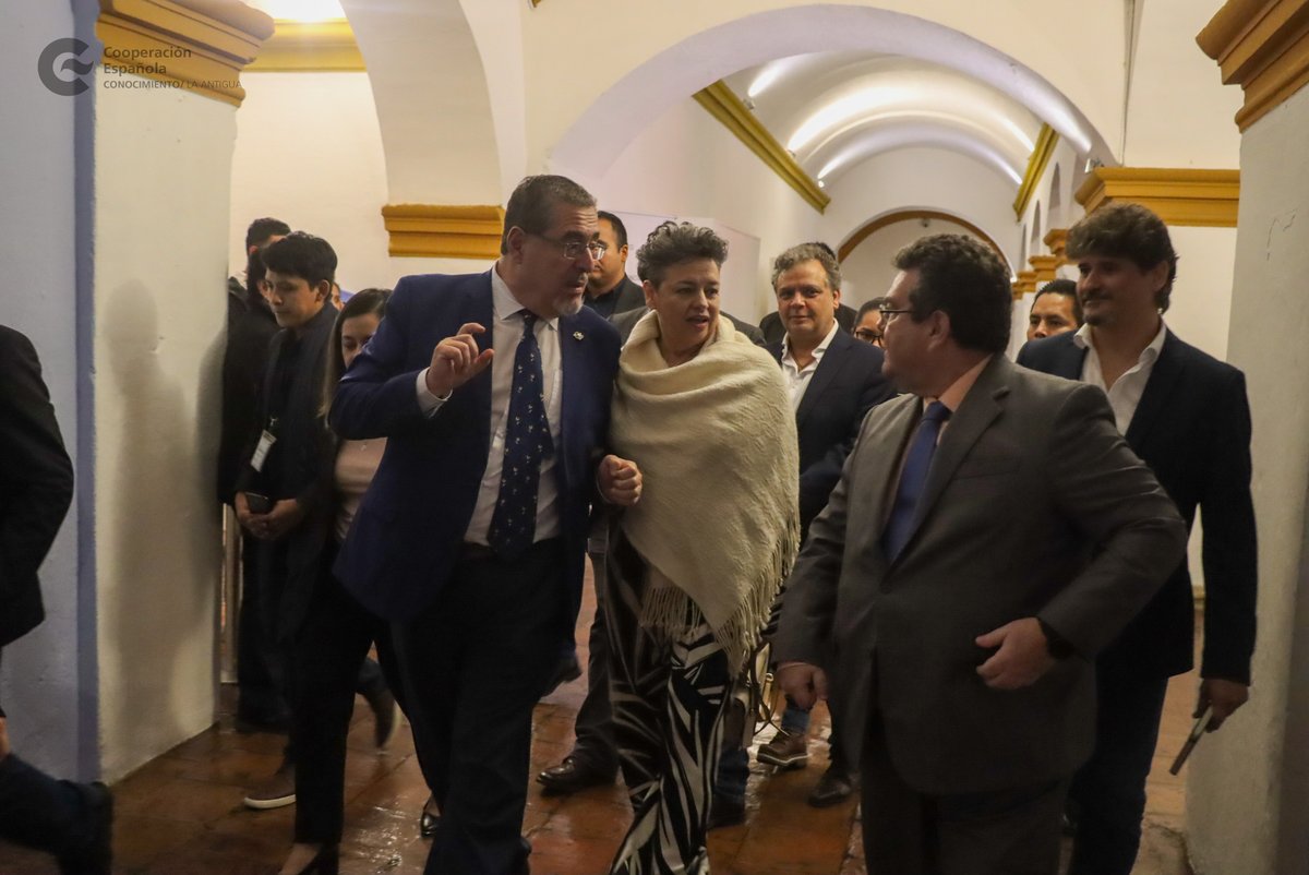 CFCEAntigua's tweet photo. 📰 Como cierre del 3er. día del #ForoCAP2023, el presidente electo de la República de Guatemala, Bernardo Arévalo llega al #CFCEAntigua para conversar con el periodista José Luis Saz sobre distintas temáticas vinculadas con el fortalecimiento de las democracias. 🕊️ https://t.co/DcMrfpbqTl