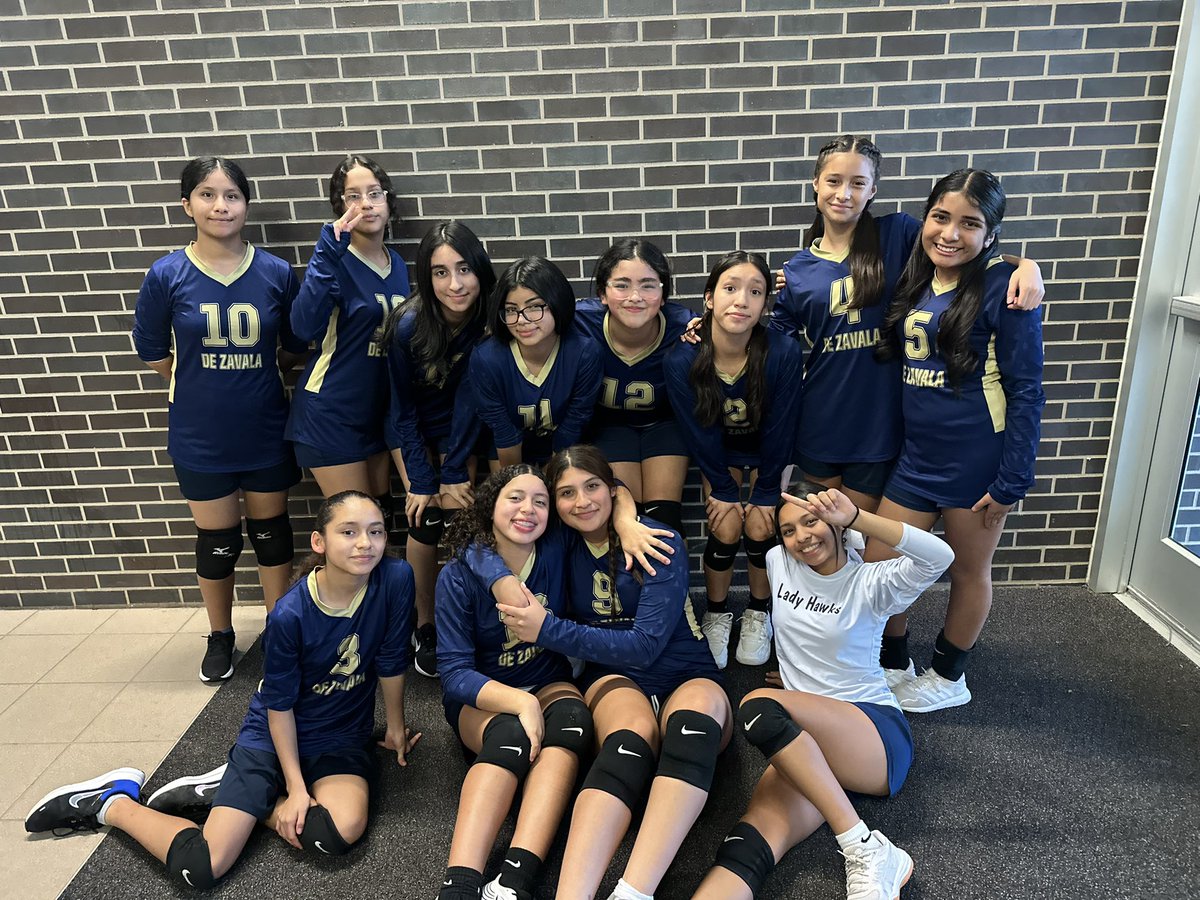 deZavalaMS's tweet photo. All FOUR volleyball teams are in the semi-finals! 8th grade at LBJ and 7th grade at DZ! https://t.co/yiWIqMEbvX