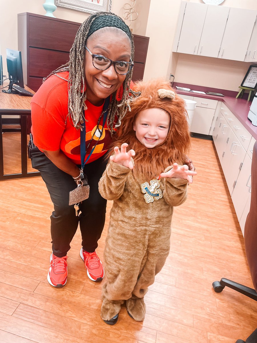 Katie Michna tweet media