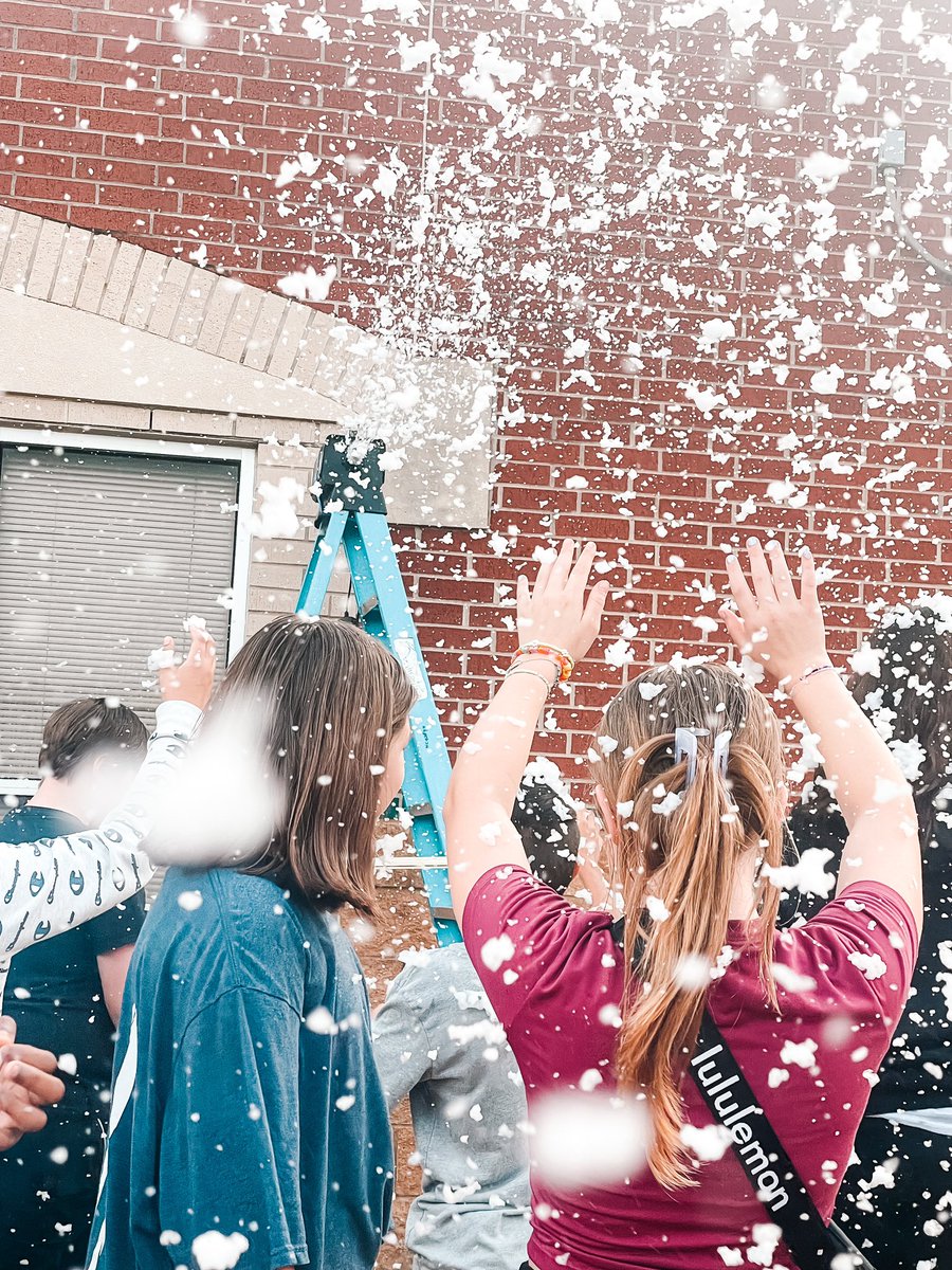 Katie Michna tweet media