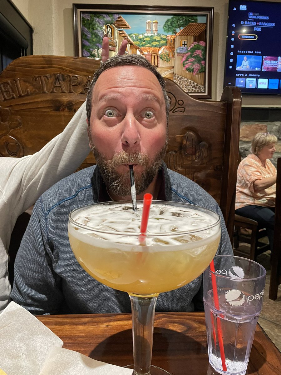 FieroFun's tweet image. First time at El Tapatio, and we will never forget that margarita!!! #eltapatio #funfiero #margarita