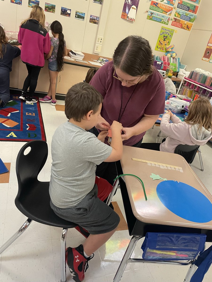 HSEReading's tweet photo. Spookley Read Aloud &amp; STEAM activity at HSE https://t.co/VxUHFUwSbm