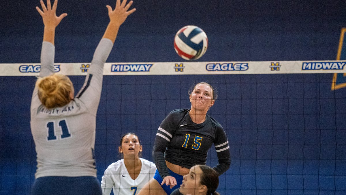 GoMidwayEagles's tweet photo. [RECAP] In a wild one at Marshall Gymnasium, #MidwayWVB moved back above. 500 for the first time in over six weeks with a thrilling five-set win over Indiana Southeast - https://t.co/Y1vFcuRCAJ https://t.co/BfbzqxvpDF