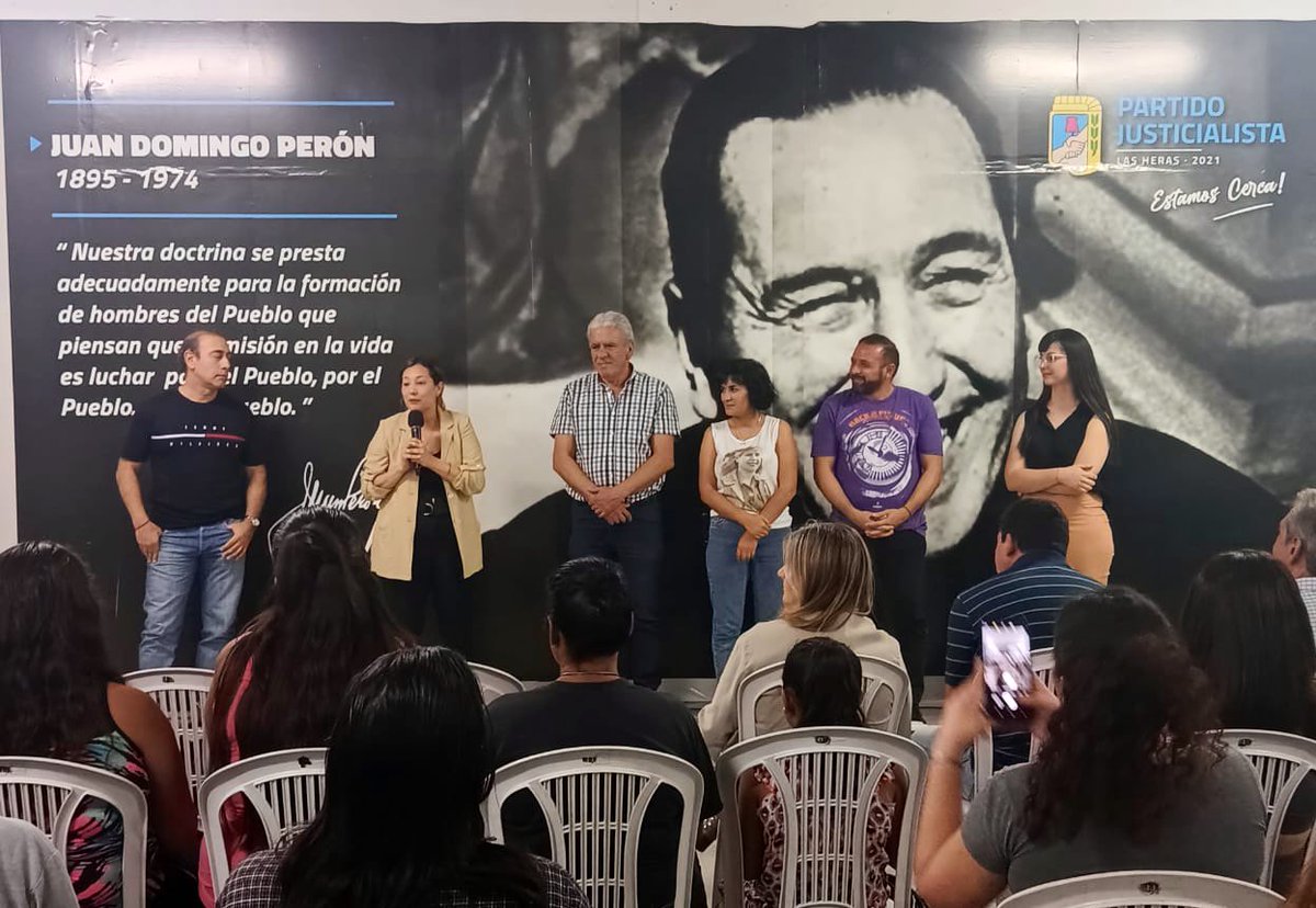 Adry_Cano's tweet photo. Organización para construir el triunfo! 

Patria o abismo! Por eso el peronismo de Las Heras no se detiene. 

Lanzamos esta nueva etapa de campaña en nuestro querido PJ ✌🏼

Vamos @SergioMassa  💪🏻💪🏻
Vamos Argentina 🇦🇷

#ArgentinaSi https://t.co/3yMXSJBoyy