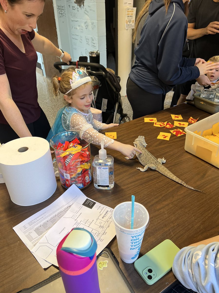 Robert Warner (@warnerscience) on Twitter photo HSW Science Honor Society’s table at Safe Halloween. So great interacting with the community and seeing all of the great costumes! <a href="/SmithtownCSD/">Smithtown CSD</a> <a href="/SCSD_HSW/">Smithtown West</a> HSW Science Honor Society’s table at Safe Halloween. So great interacting with the community and seeing all of the great costumes! <a href="/SmithtownCSD/">Smithtown CSD</a> <a href="/SCSD_HSW/">Smithtown West</a>