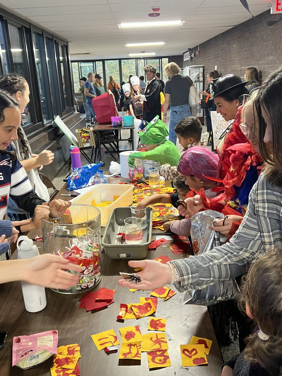 Robert Warner tweet media